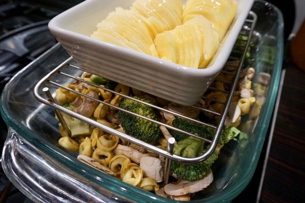 Cappelletis aux légumes et pommes au miel à l'omnicusieur