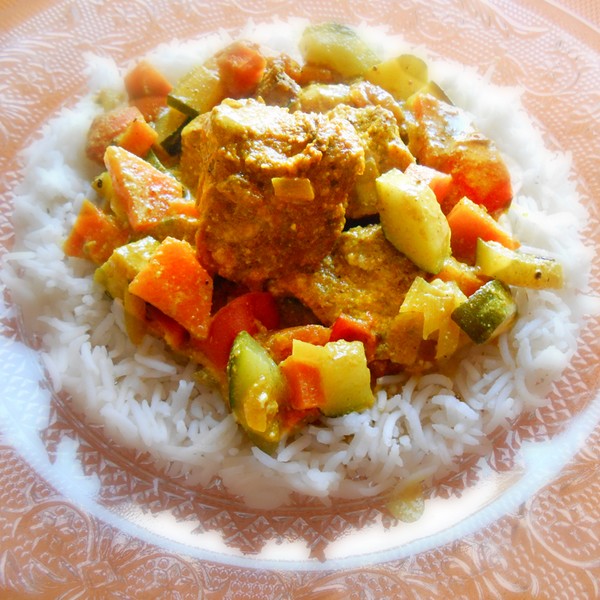 Recette Curry de dinde aux légumes, aux épices et riz basmati - Magazine  Omnicuiseur