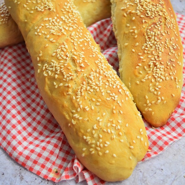 Une baguette de pain à l'omnicuiseur