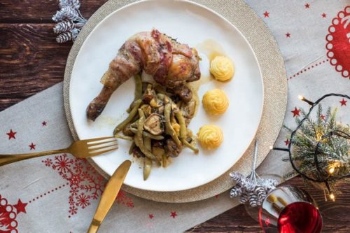 Un plat de Noël tout en un à la vapeur douce