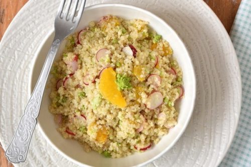 Une salade de quinoa à L'Omnicuiseur